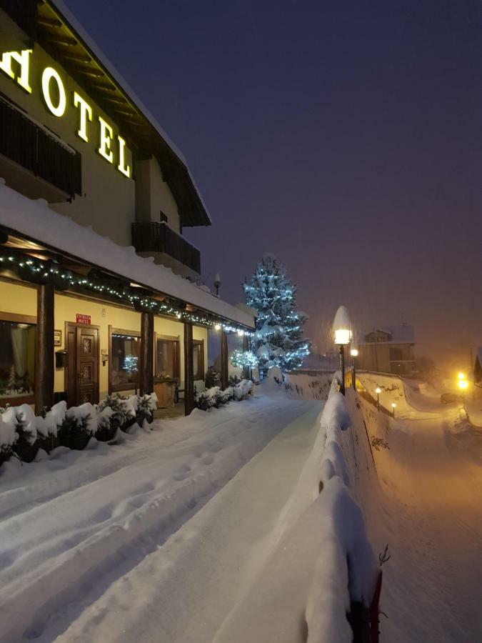 Hotel Rendez-Vous - Aymavilles Екстер'єр фото