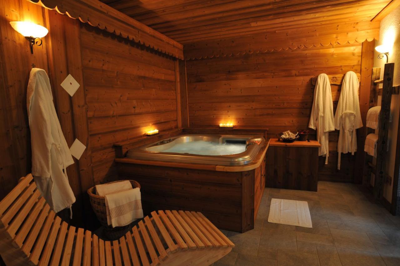 Hotel Rendez-Vous - Aymavilles Екстер'єр фото